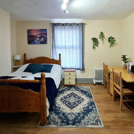 Lovely Private Room Near Central Londen Buitenkant foto