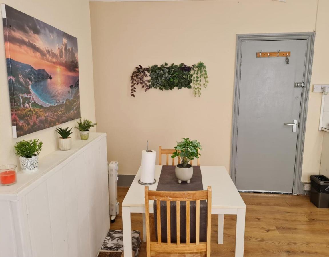 Lovely Private Room Near Central Londen Buitenkant foto